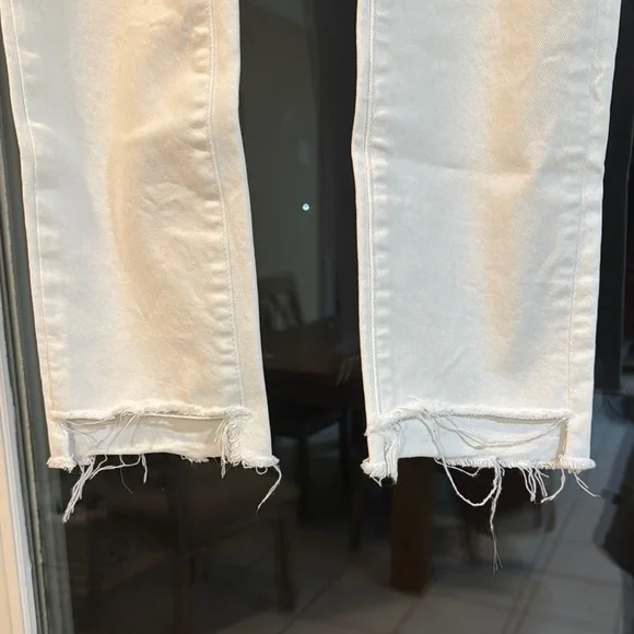PAIGE White Skyline Ankle Peg Jeans With Distressed Hem Sz 26 - Picture 3 of 8